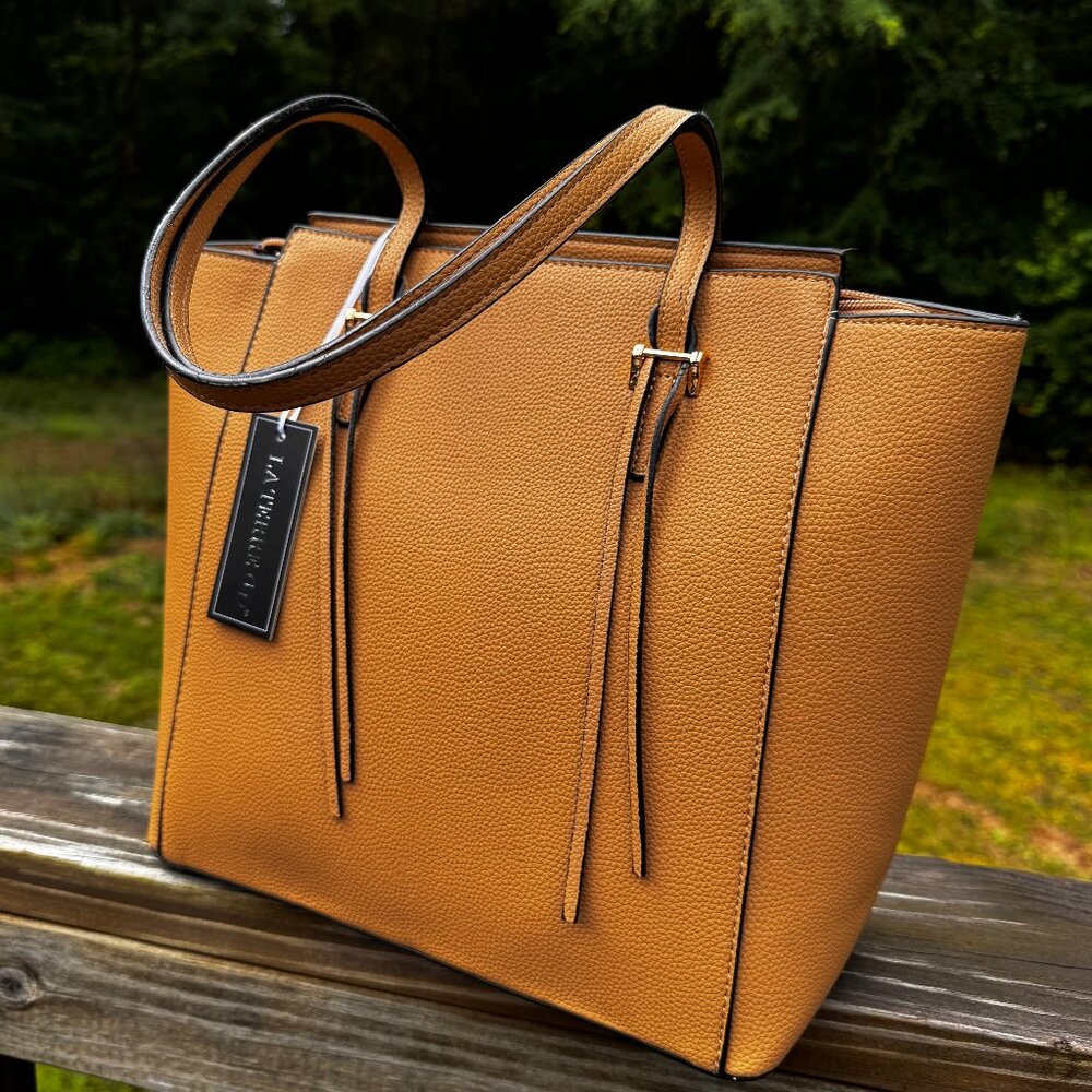 La Terre Vegan Leather Shoulder Bag